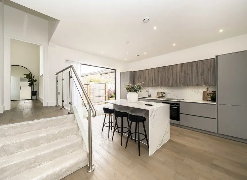 Beulah Hill, Streatham, SE19, photo 2