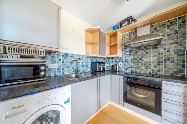 Cleeve Way, Sutton, SM1, photo 8