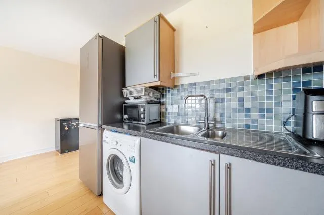 Cleeve Way, Sutton, SM1, photo 6