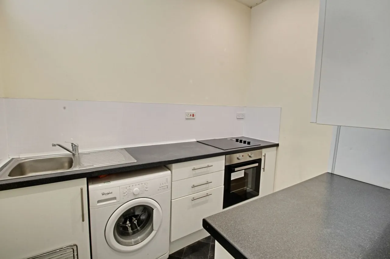 Sefton Raod, Liverpool, L9, photo 4