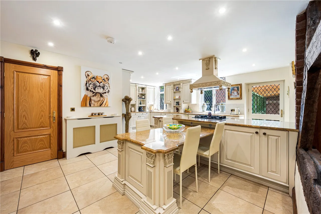 Featherstall Road, Littleborough, photo 12