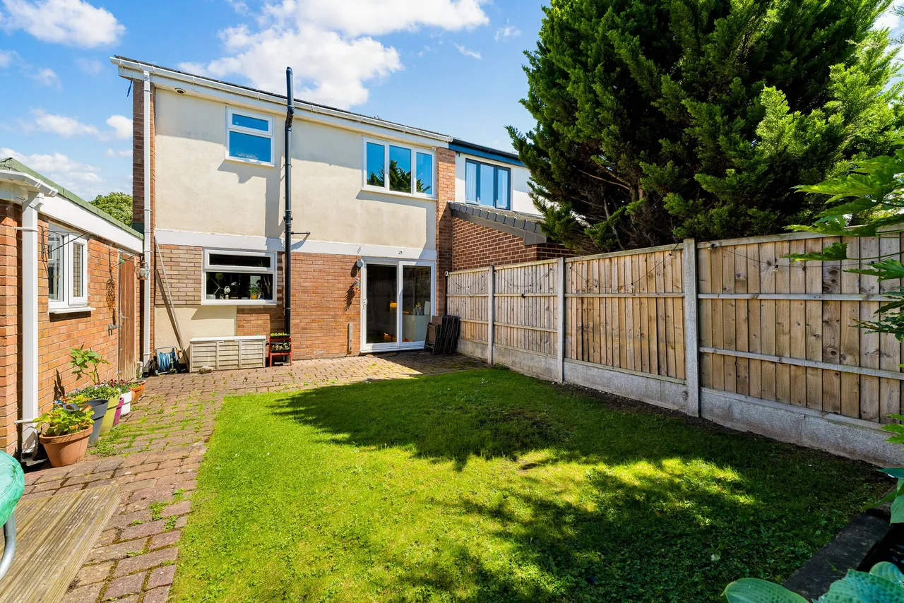 Ganton Close, Widnes, Widnes, WA8 9HX, photo 23
