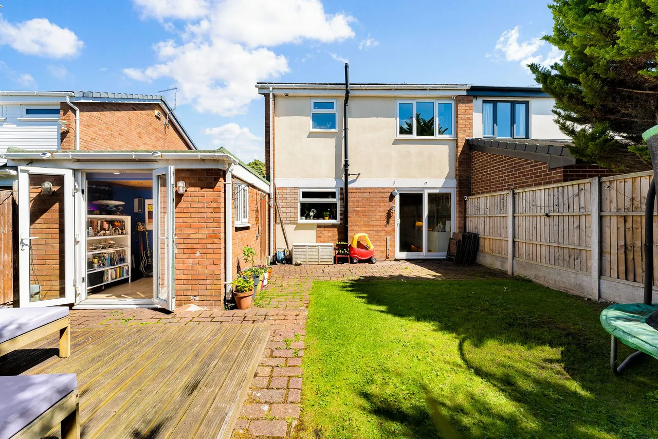 Ganton Close, Widnes, Widnes, WA8 9HX, photo 18