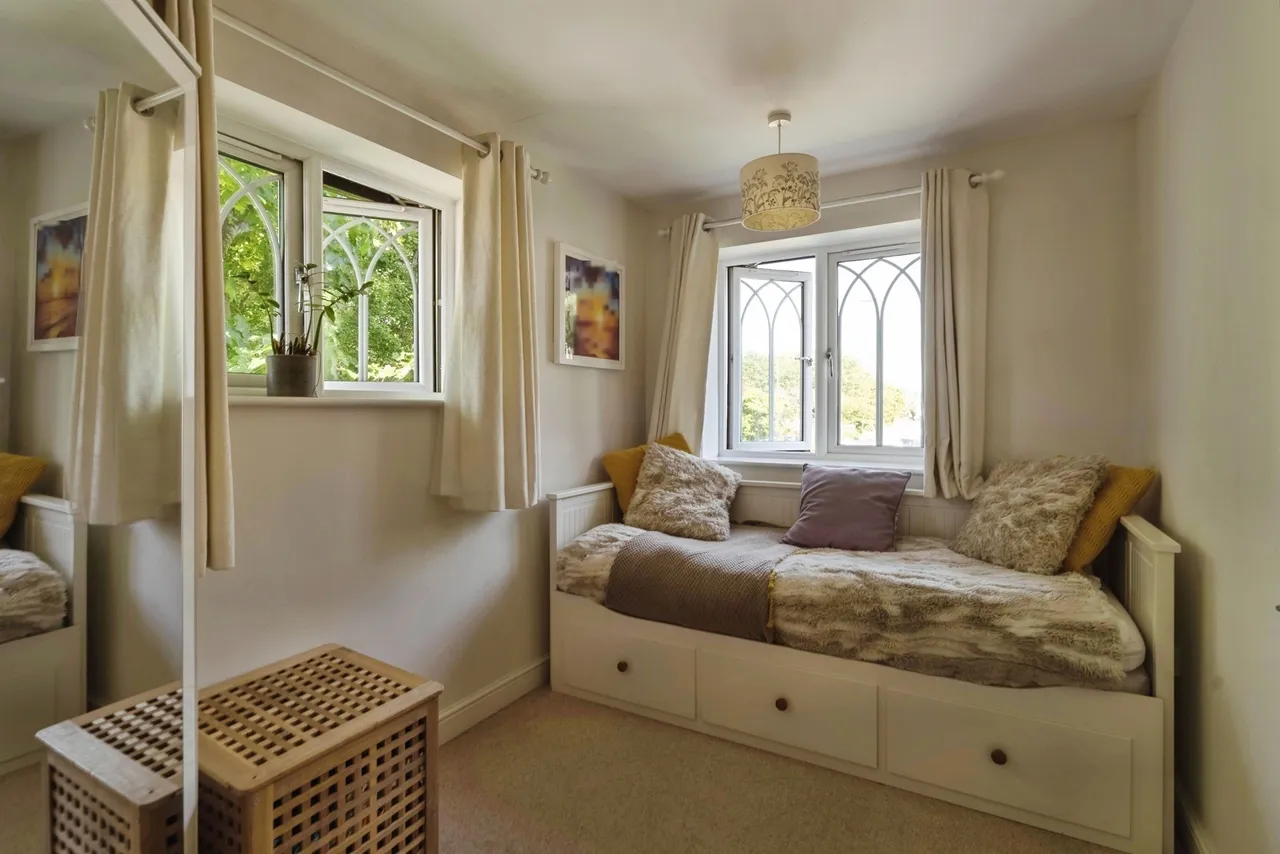 Yapton Road, Barnham, Bognor Regis, photo 12