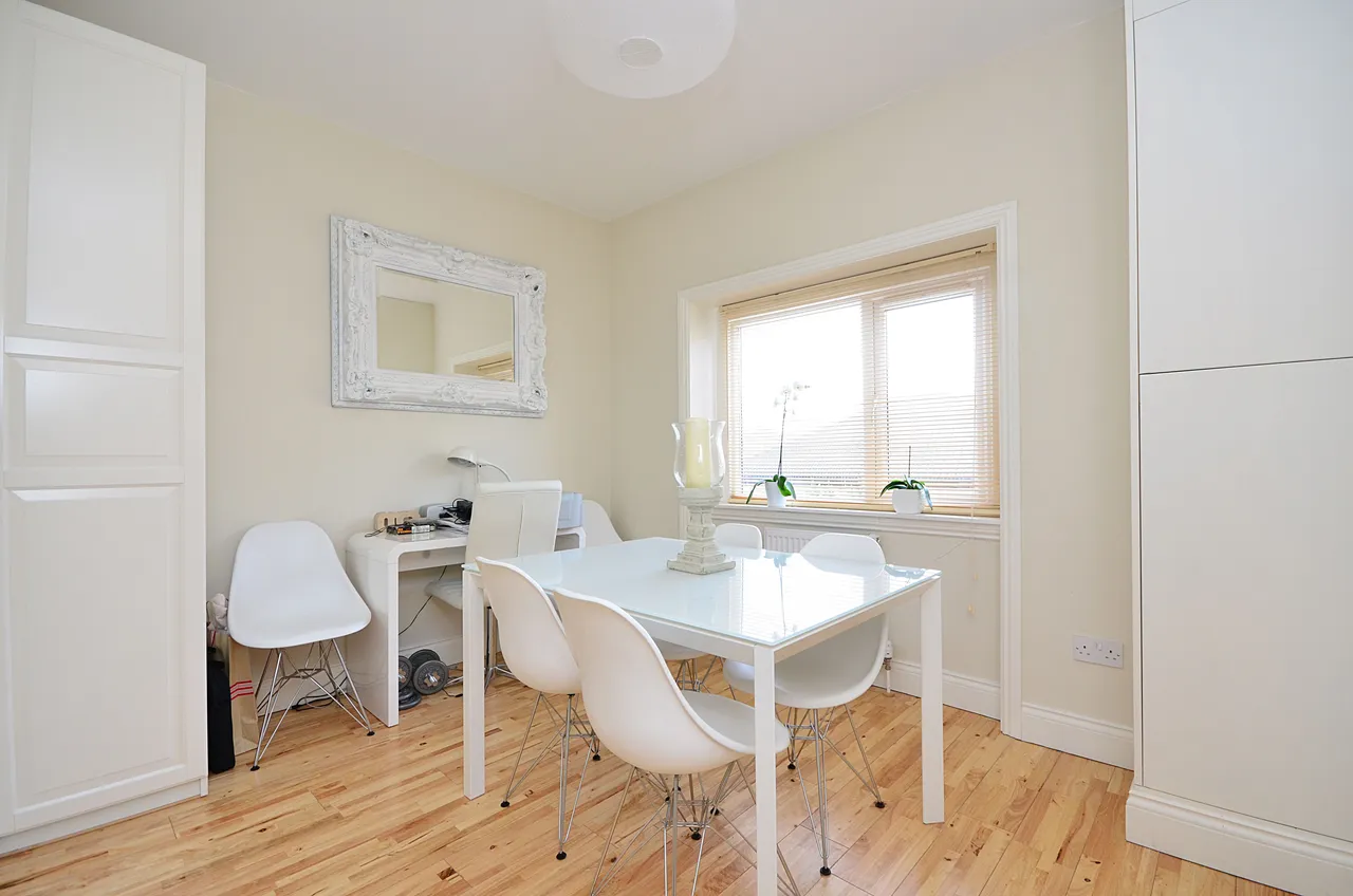 Flat 3, 470 Chiswick High Road, London, photo 3