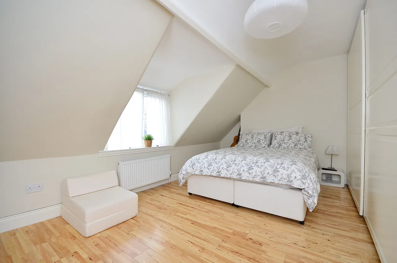 Flat 3, 470 Chiswick High Road, London, photo 7