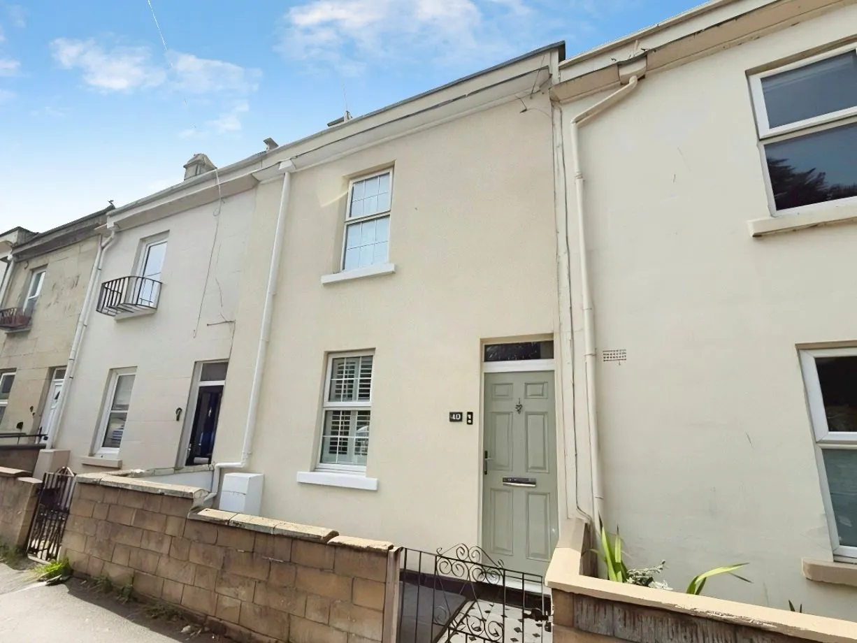 2 bed house for sale — Brougham Hayes, Bath, BA2 3QU