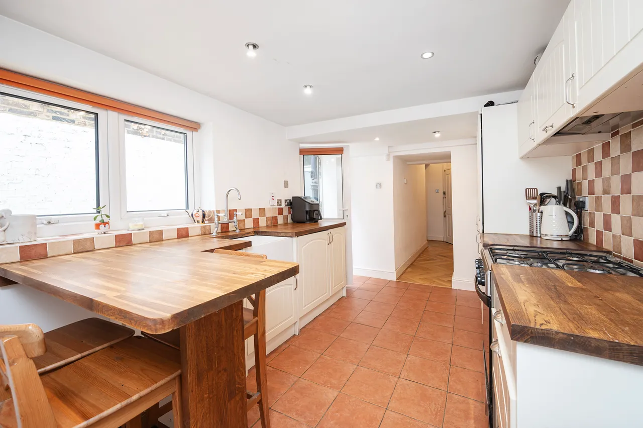 Flat A, 21 Shelburne Road, London, photo 8