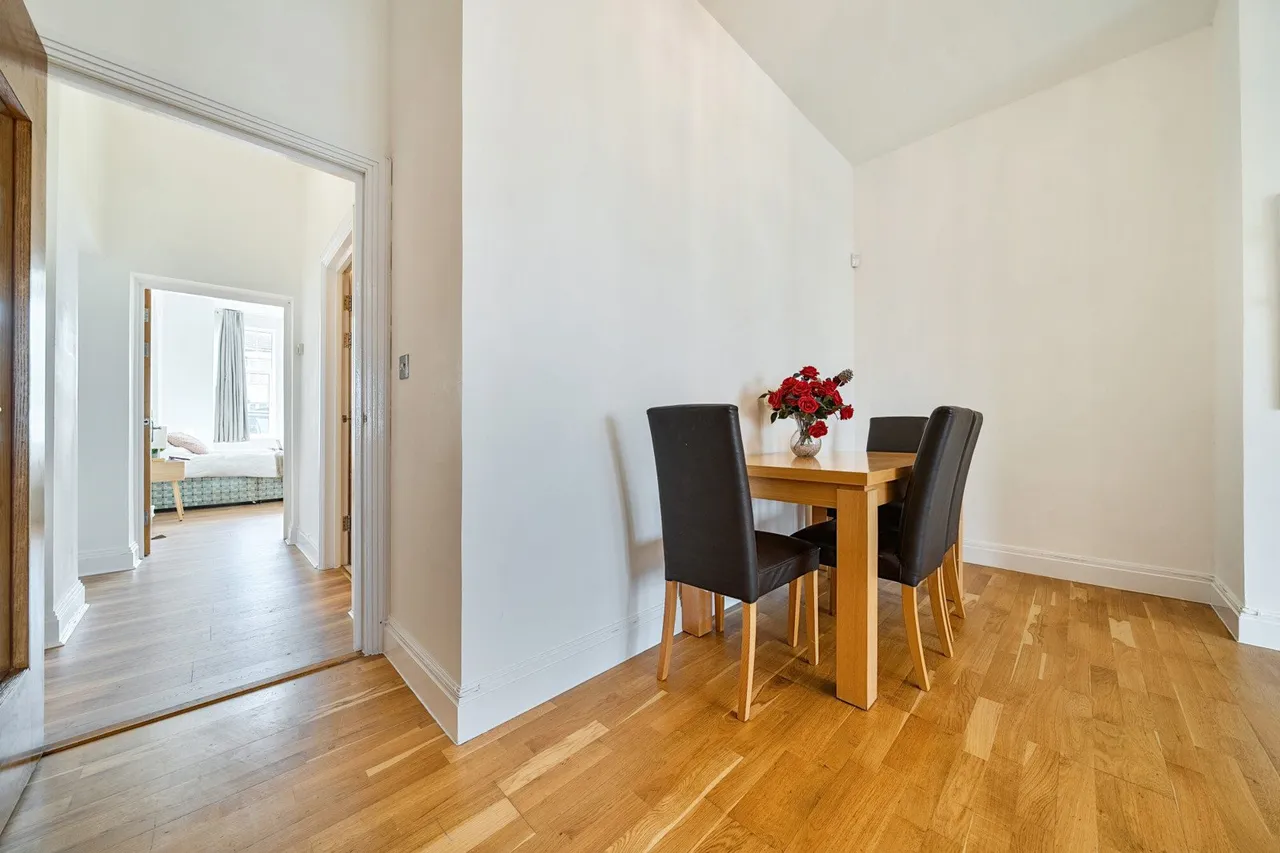 Court Road, SE9, photo 14