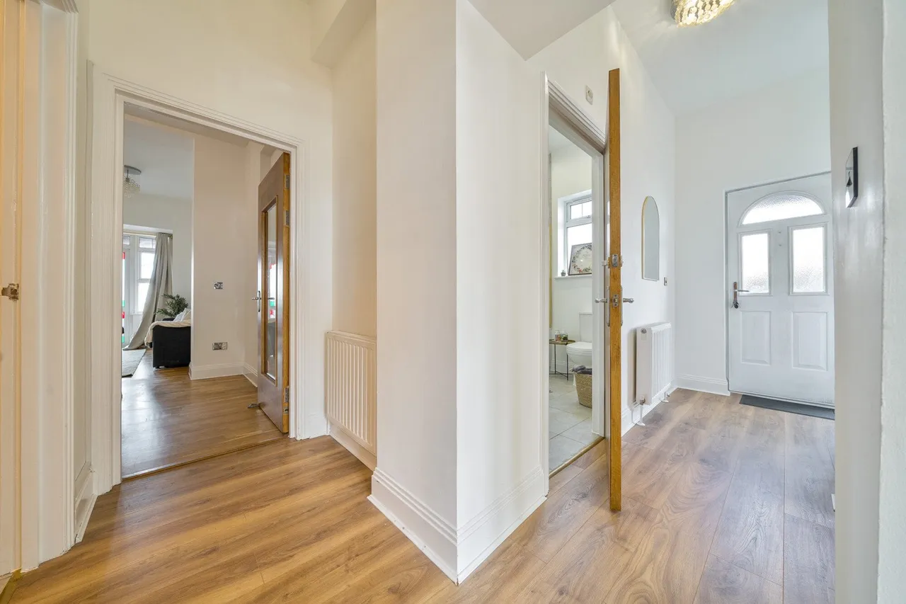 Court Road, SE9, photo 17
