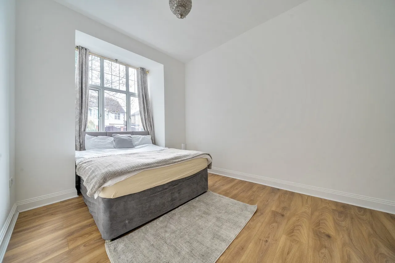 Court Road, SE9, photo 11