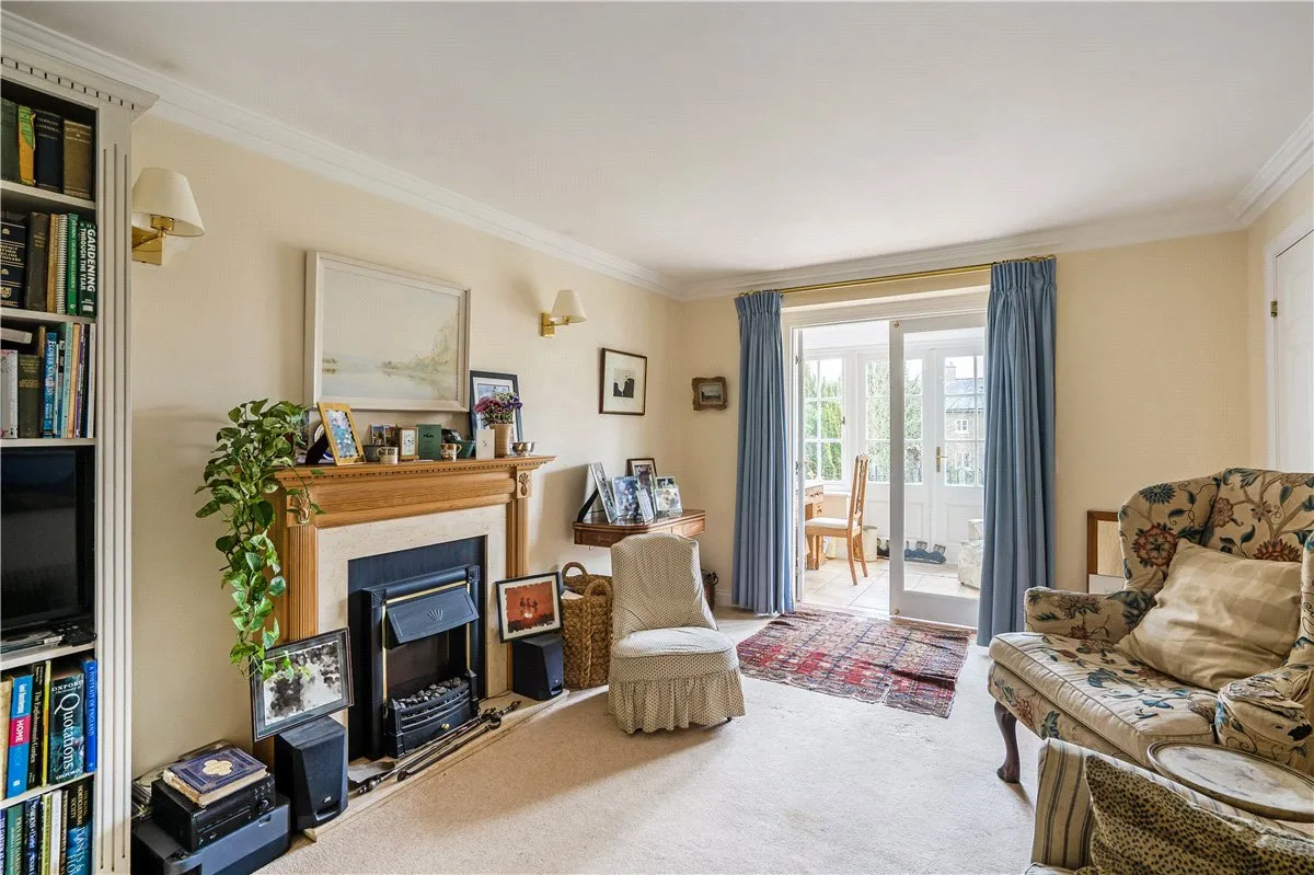 Wye House Gardens, Barn Street, SN8, photo 5