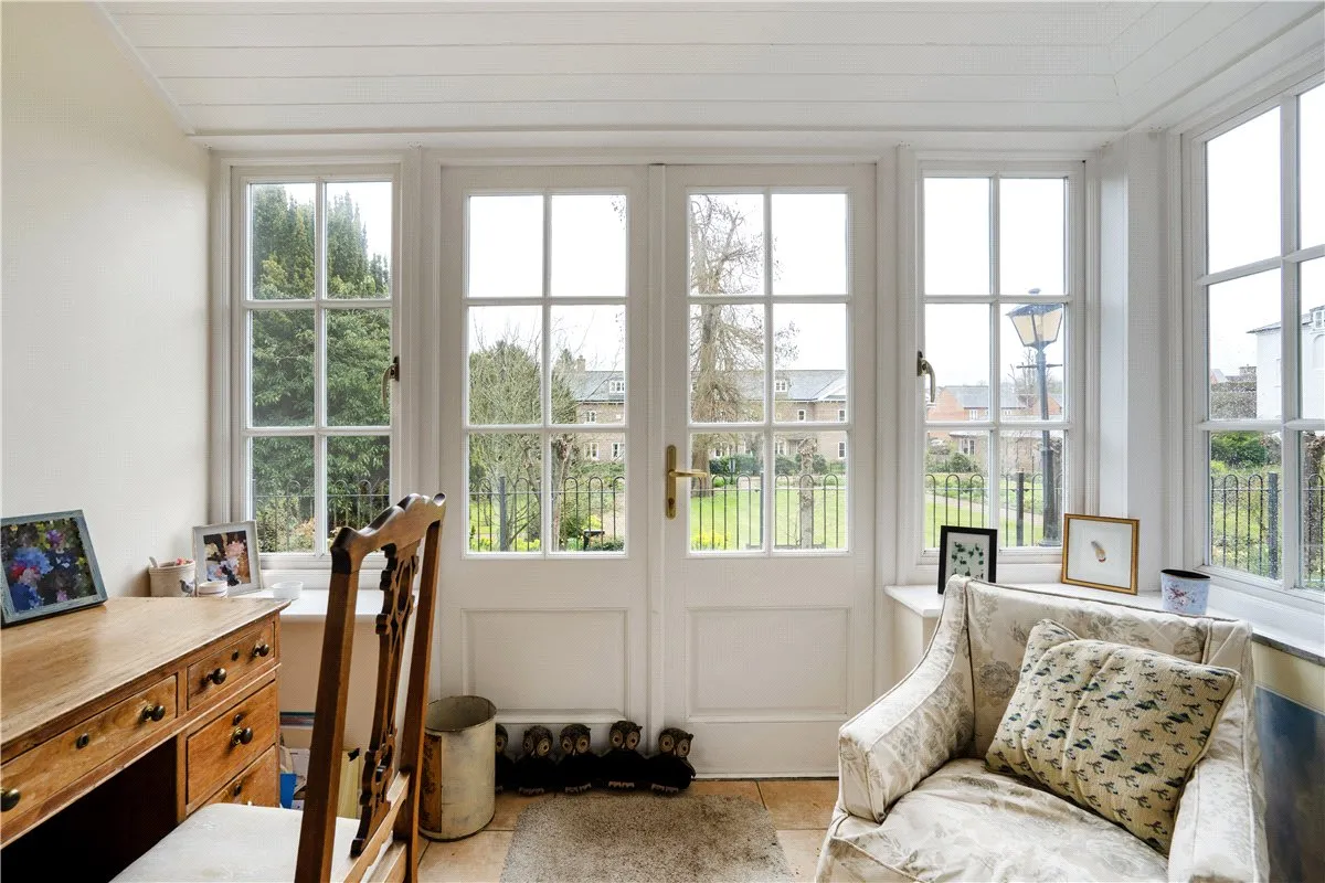 Wye House Gardens, Barn Street, SN8, photo 8