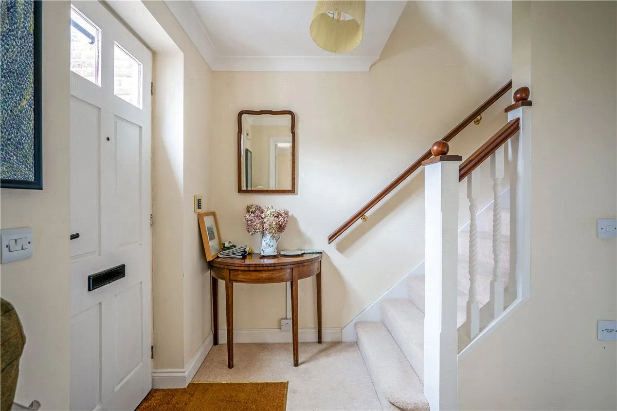 Wye House Gardens, Barn Street, SN8, photo 9
