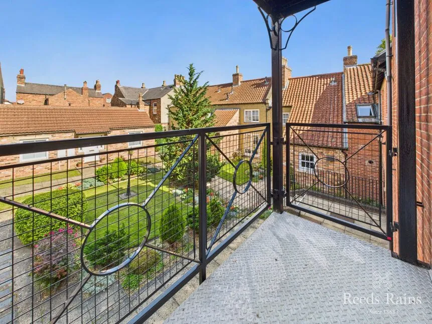 Strawberry Court, Scarborough, North Yorkshire, YO12, photo 5
