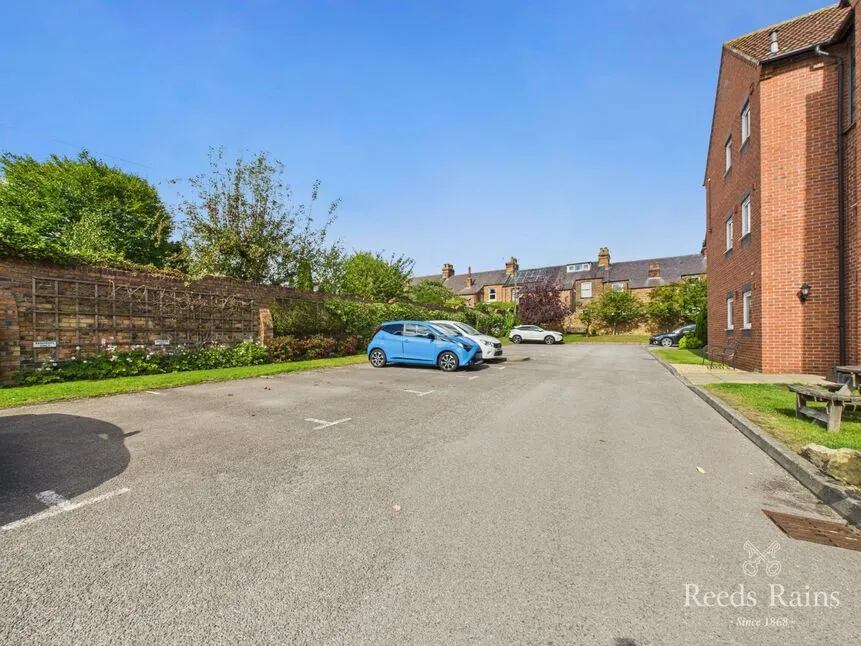 Strawberry Court, Scarborough, North Yorkshire, YO12, photo 11