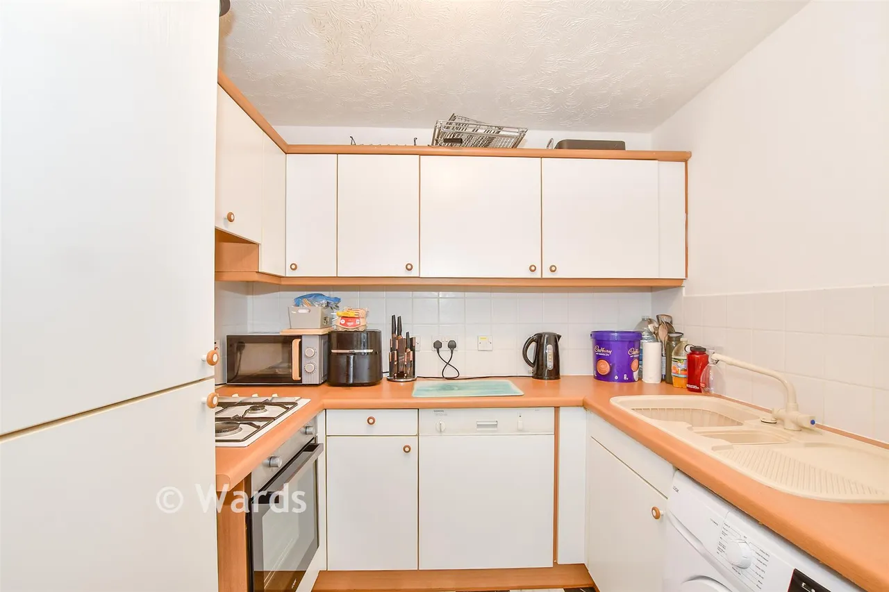 Ditton Place, Ditton, ME20, photo 3
