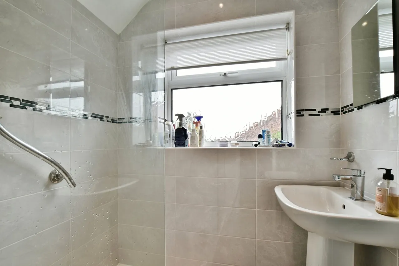 The Crescent, MACCLESFIELD, Cheshire, SK10, photo 11