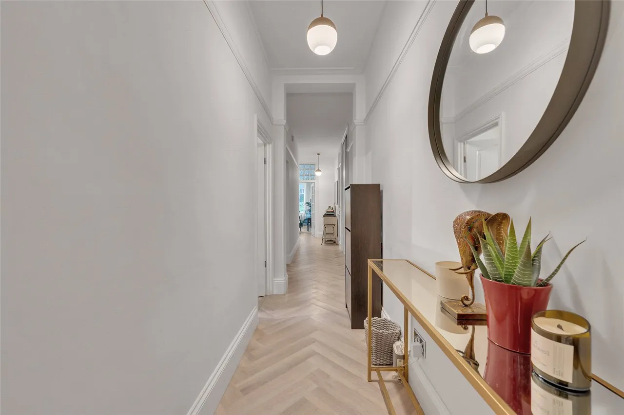Clive Court, 75 Maida Vale, London, W9, photo 5