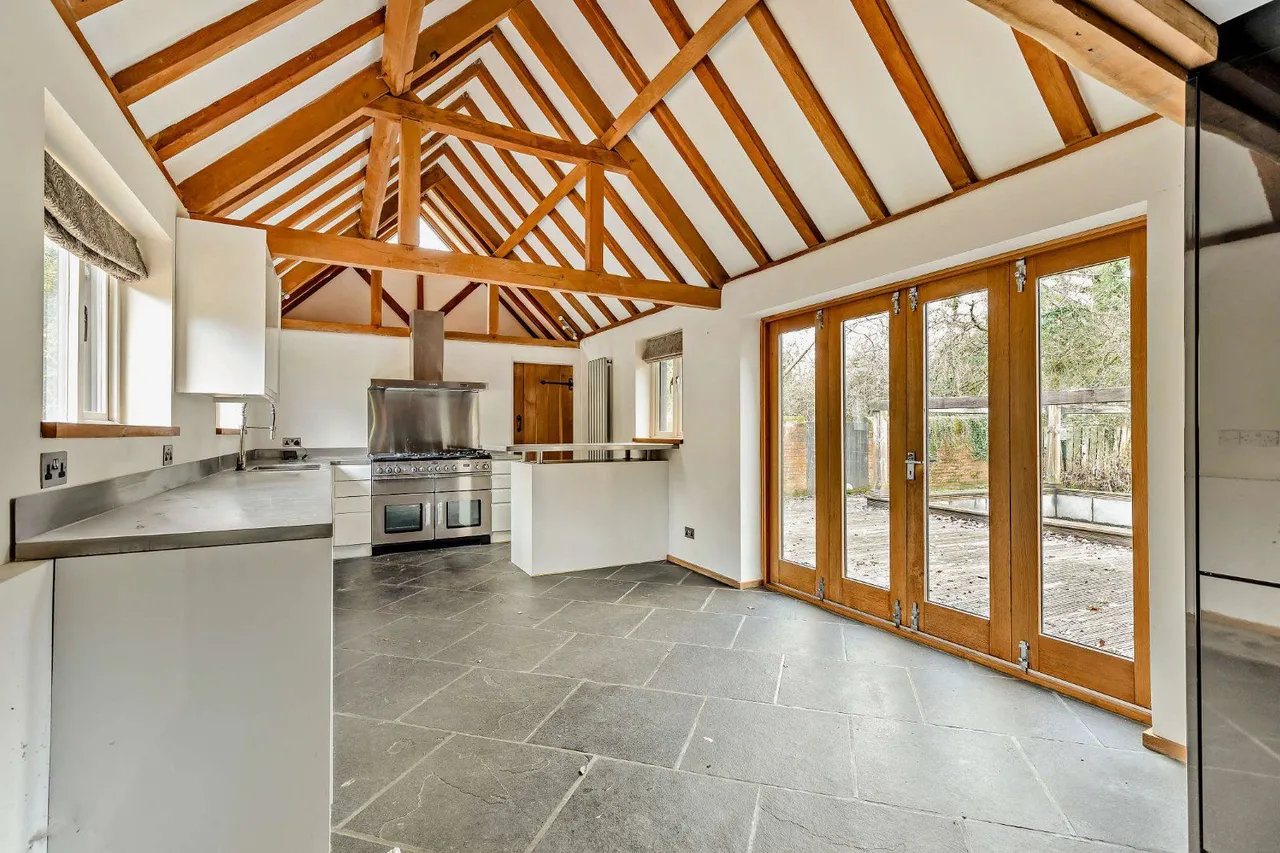 Tismans Common, Rudgwick, Horsham, West Sussex, RH12 3BL, photo 3