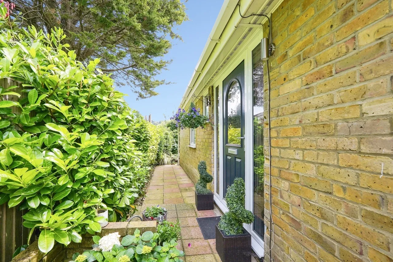 Egerton Road, Temple Ewell, Kent, CT16, photo 28