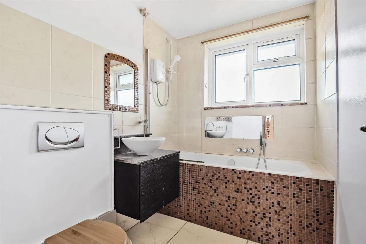 New Road, Midhurst, GU29, photo 6