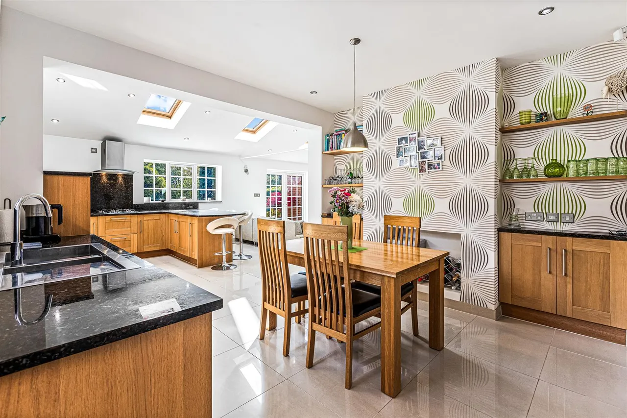 Pine Tree Avenue, Leicester, LE5, photo 11