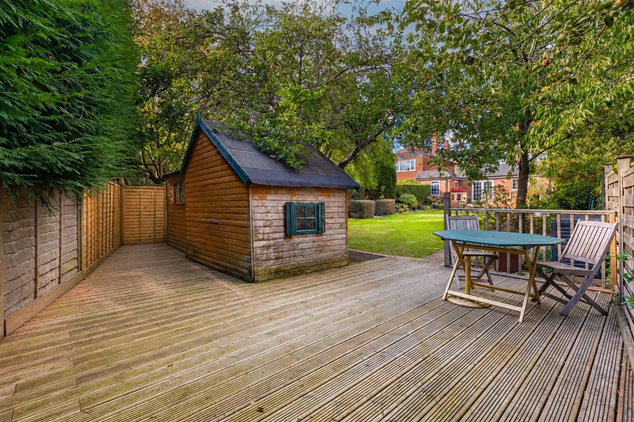 Pine Tree Avenue, Leicester, LE5, photo 32
