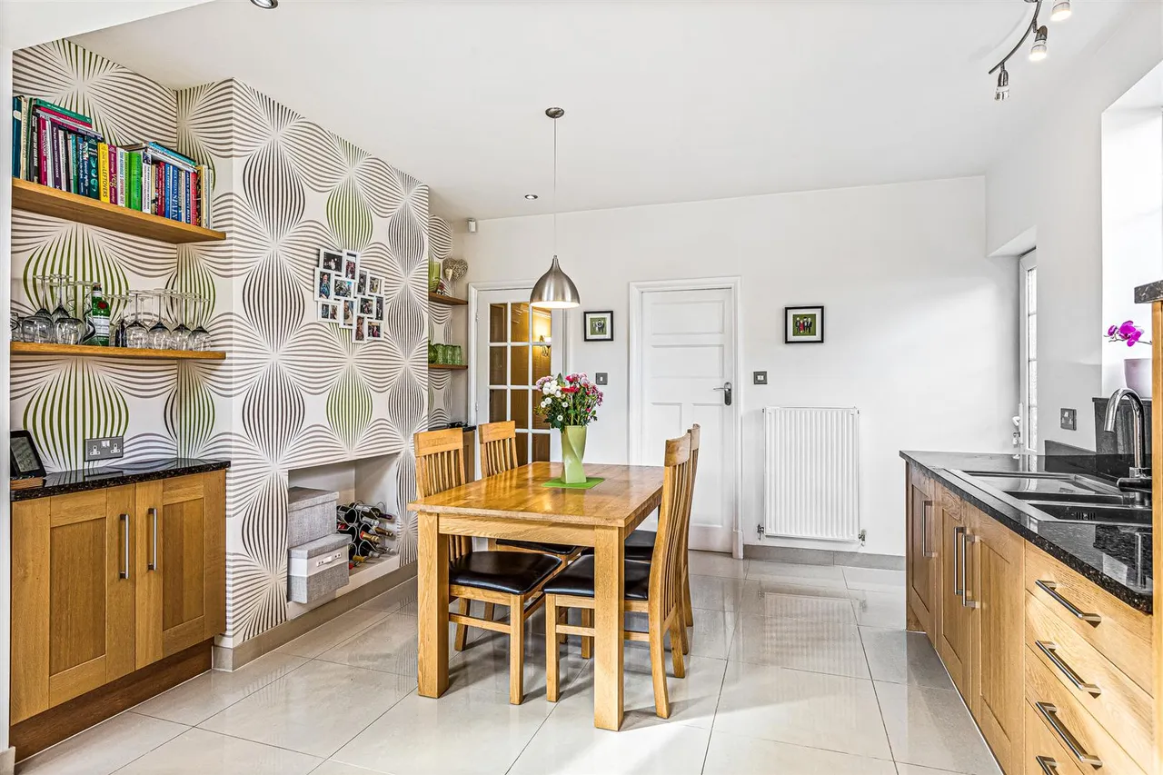 Pine Tree Avenue, Leicester, LE5, photo 13