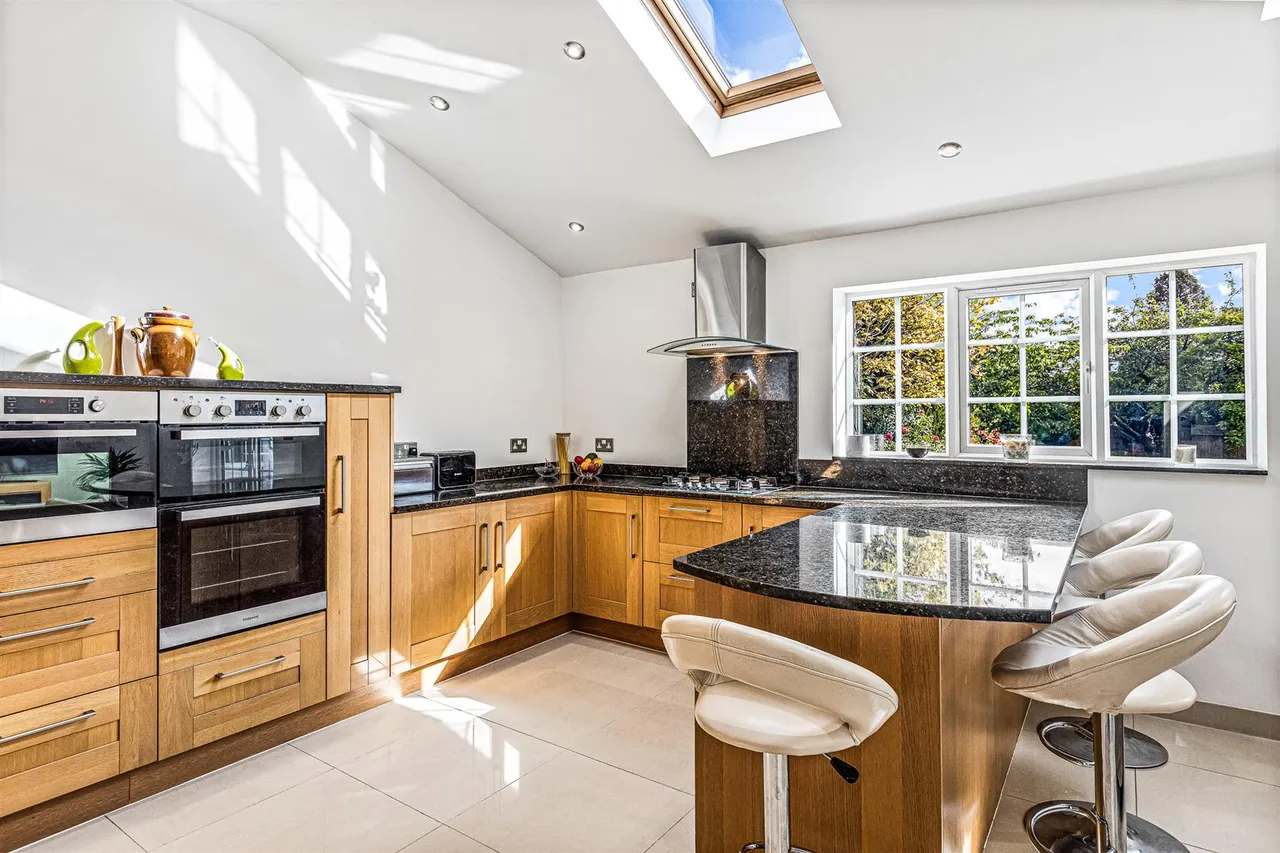 Pine Tree Avenue, Leicester, LE5, photo 12