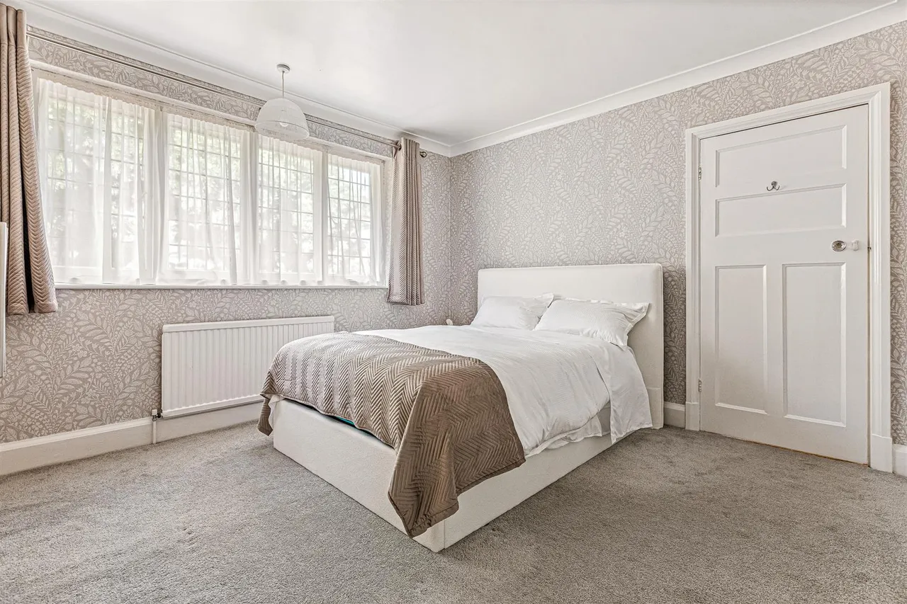 Pine Tree Avenue, Leicester, LE5, photo 22
