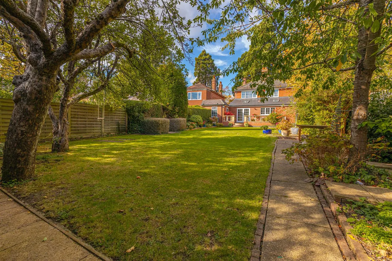 Pine Tree Avenue, Leicester, LE5, photo 4