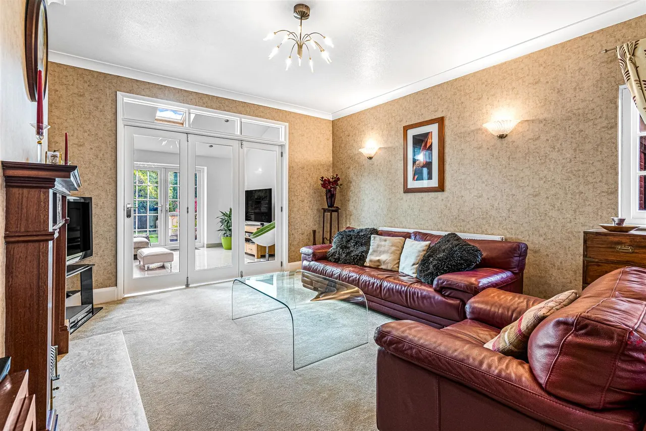 Pine Tree Avenue, Leicester, LE5, photo 9
