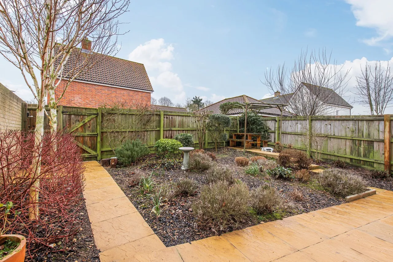 Three-Storey Home in Holt, photo 13