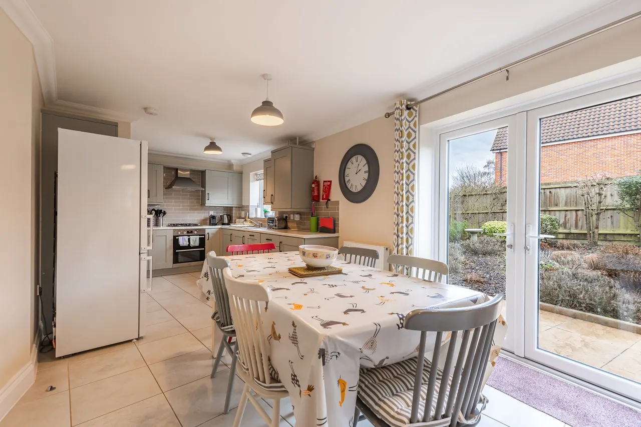 Three-Storey Home in Holt, photo 6