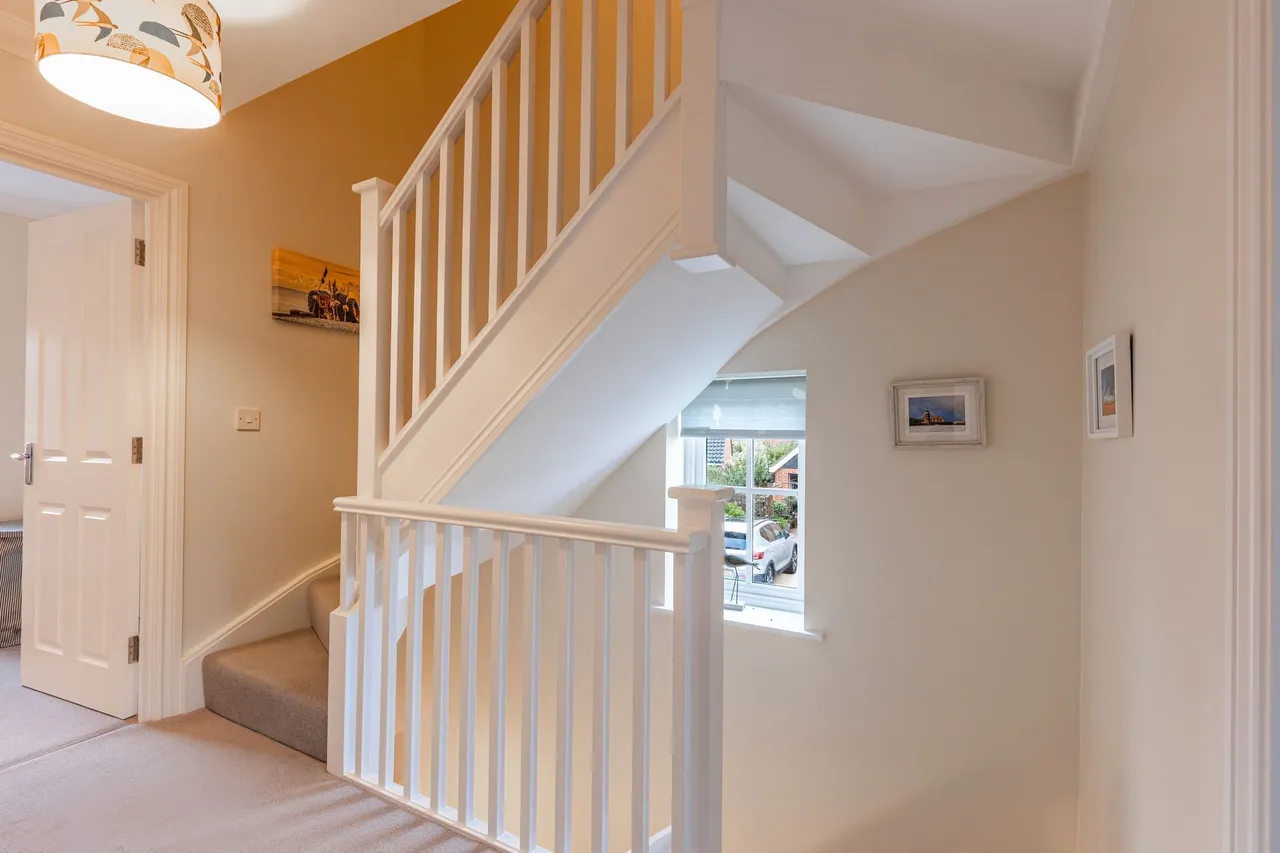 Three-Storey Home in Holt, photo 8