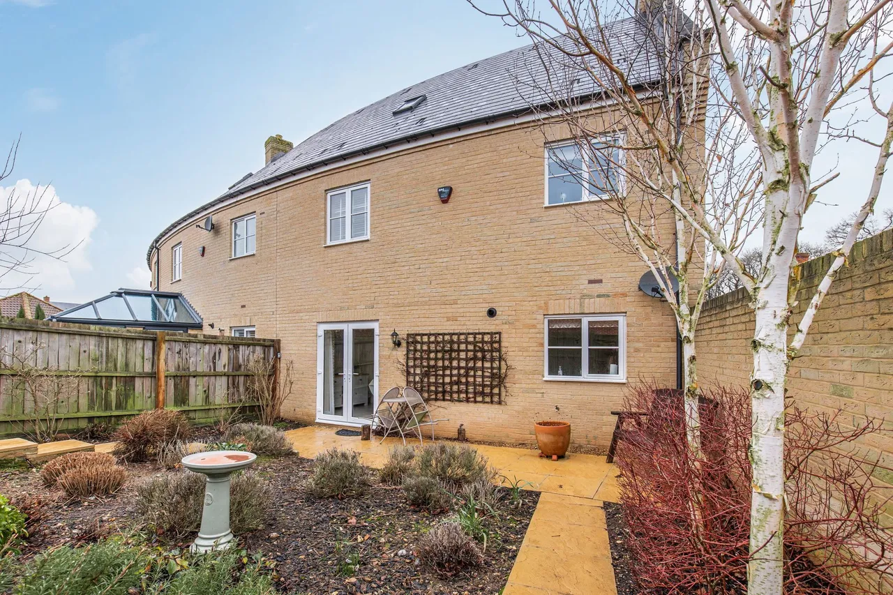 Three-Storey Home in Holt, photo 12
