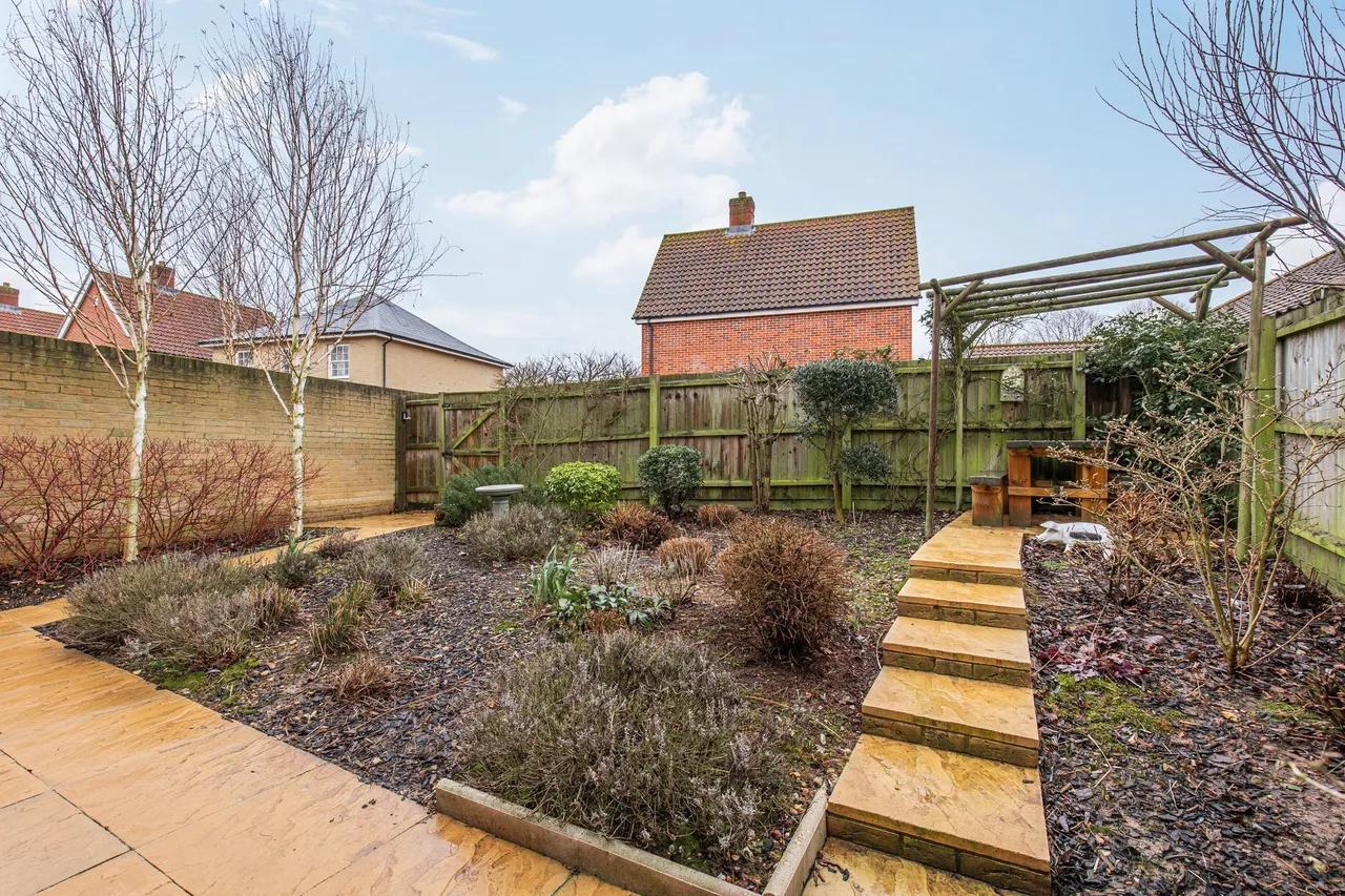 Three-Storey Home in Holt, photo 5