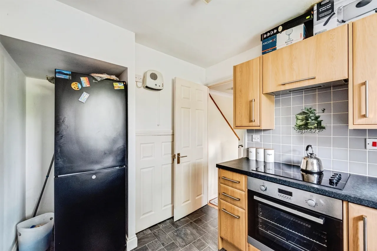 Barnum Court, Swindon, photo 6