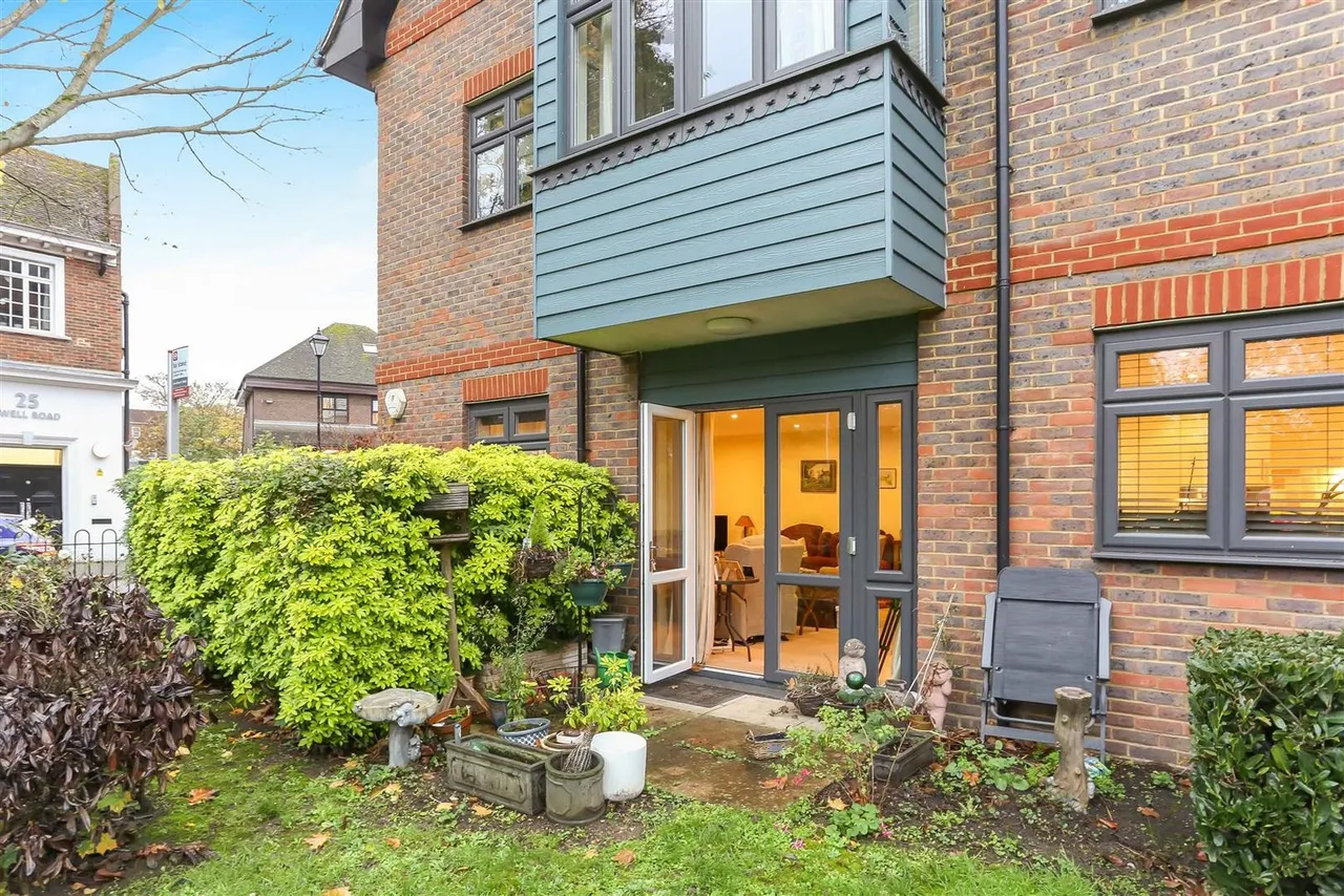 Whyte Mews, Cheam, SM3, photo 19