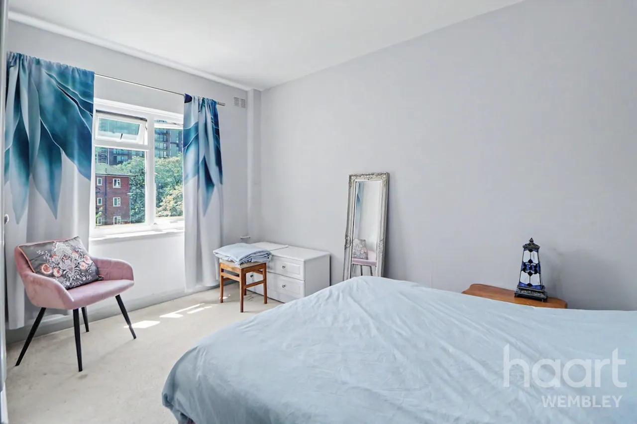 North End Road, Wembley, HA9, photo 8