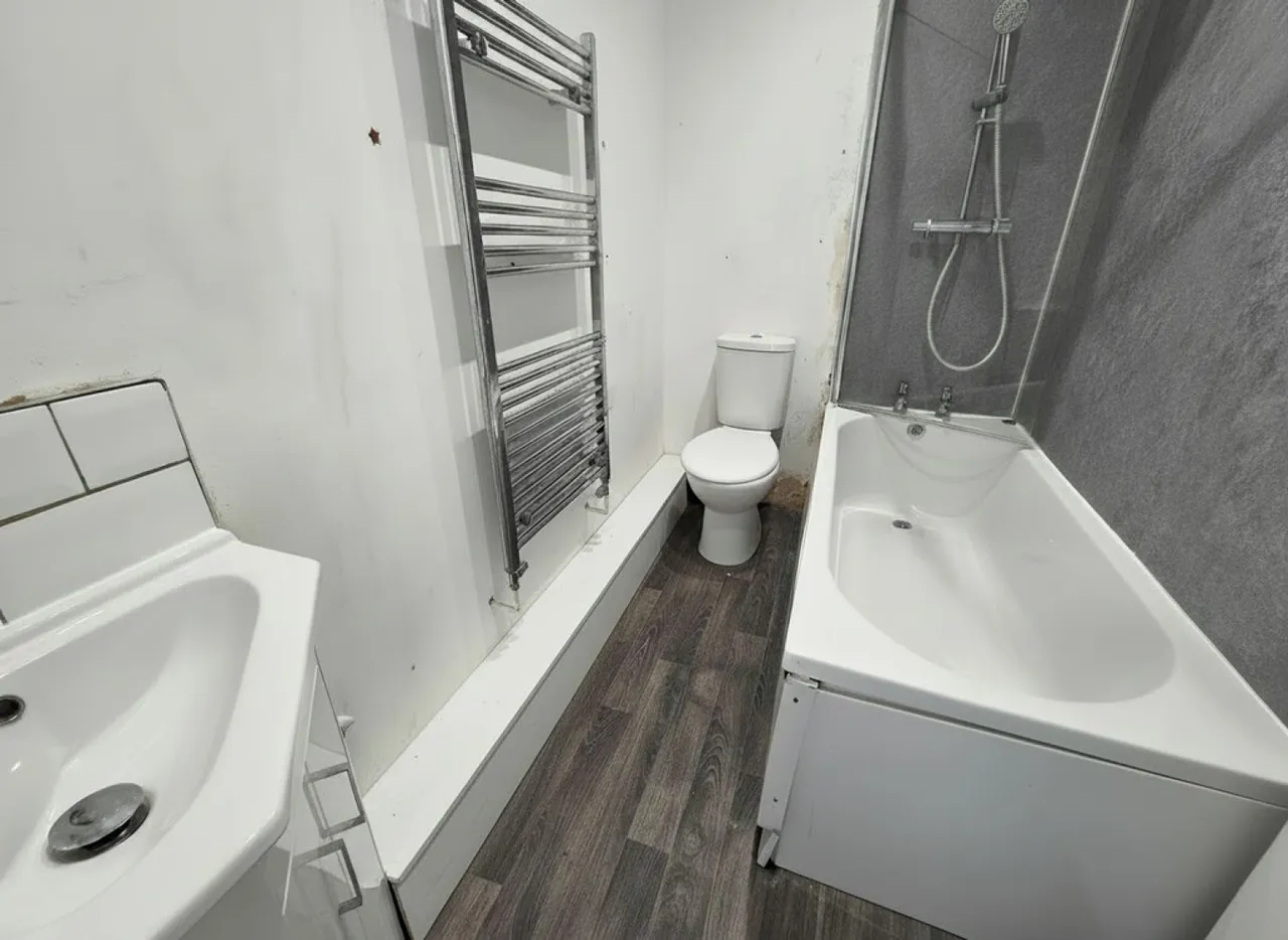 Blackhouse Road , Fartown, photo 2