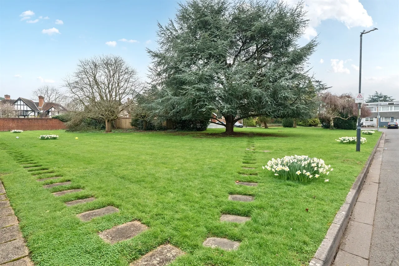 Lynton Green, Maidenhead, SL6, photo 10
