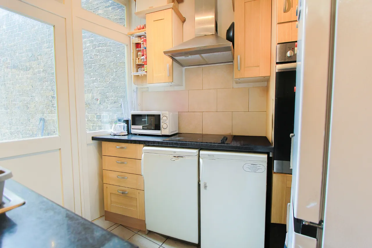 Brighton Road, South Croydon, CR2, photo 3