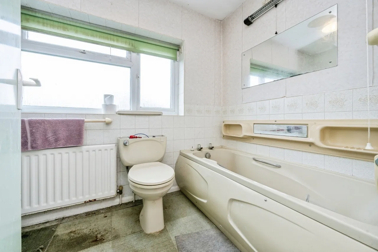 Conway Crescent, Bedford, Bedfordshire, MK41, photo 11