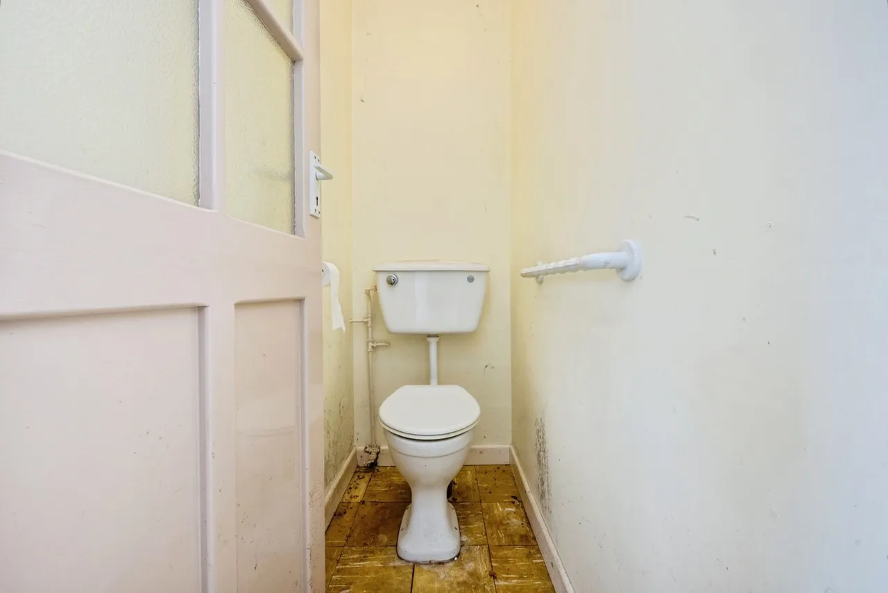 Conway Crescent, Bedford, Bedfordshire, MK41, photo 5