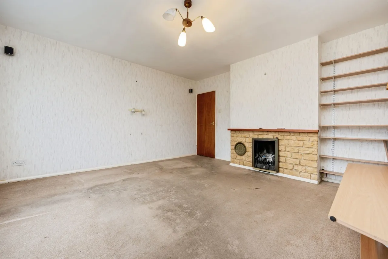Conway Crescent, Bedford, Bedfordshire, MK41, photo 3