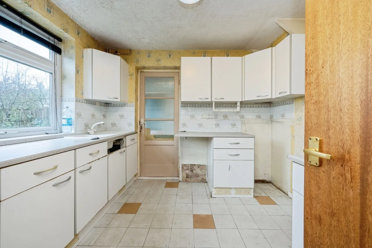 Conway Crescent, Bedford, Bedfordshire, MK41, photo 4