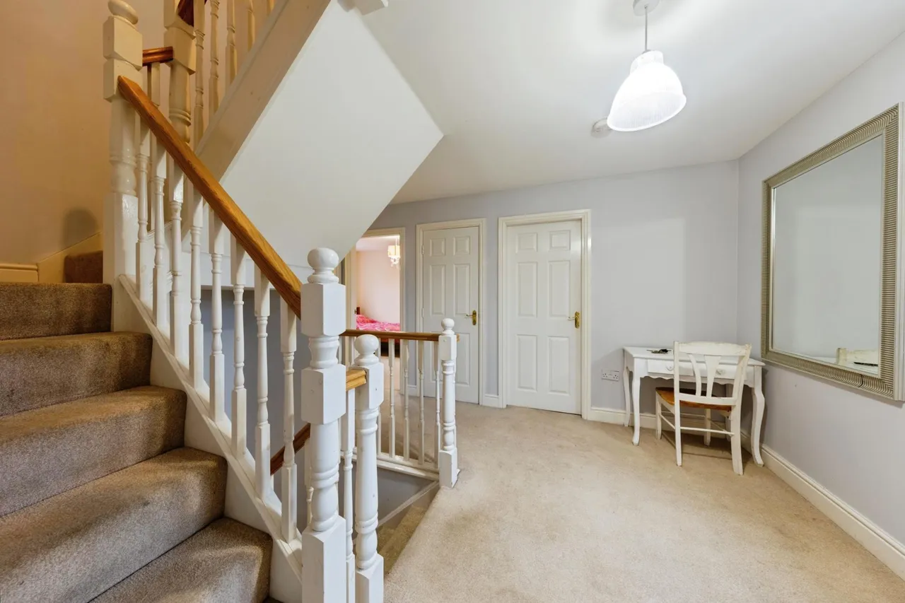 Llwyn Yr Eos, Carmarthen, SA31, photo 10