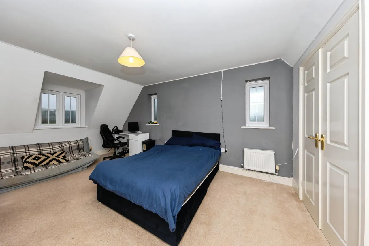 Llwyn Yr Eos, Carmarthen, SA31, photo 12